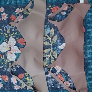Lot of 2 Lululemon bras size 36D